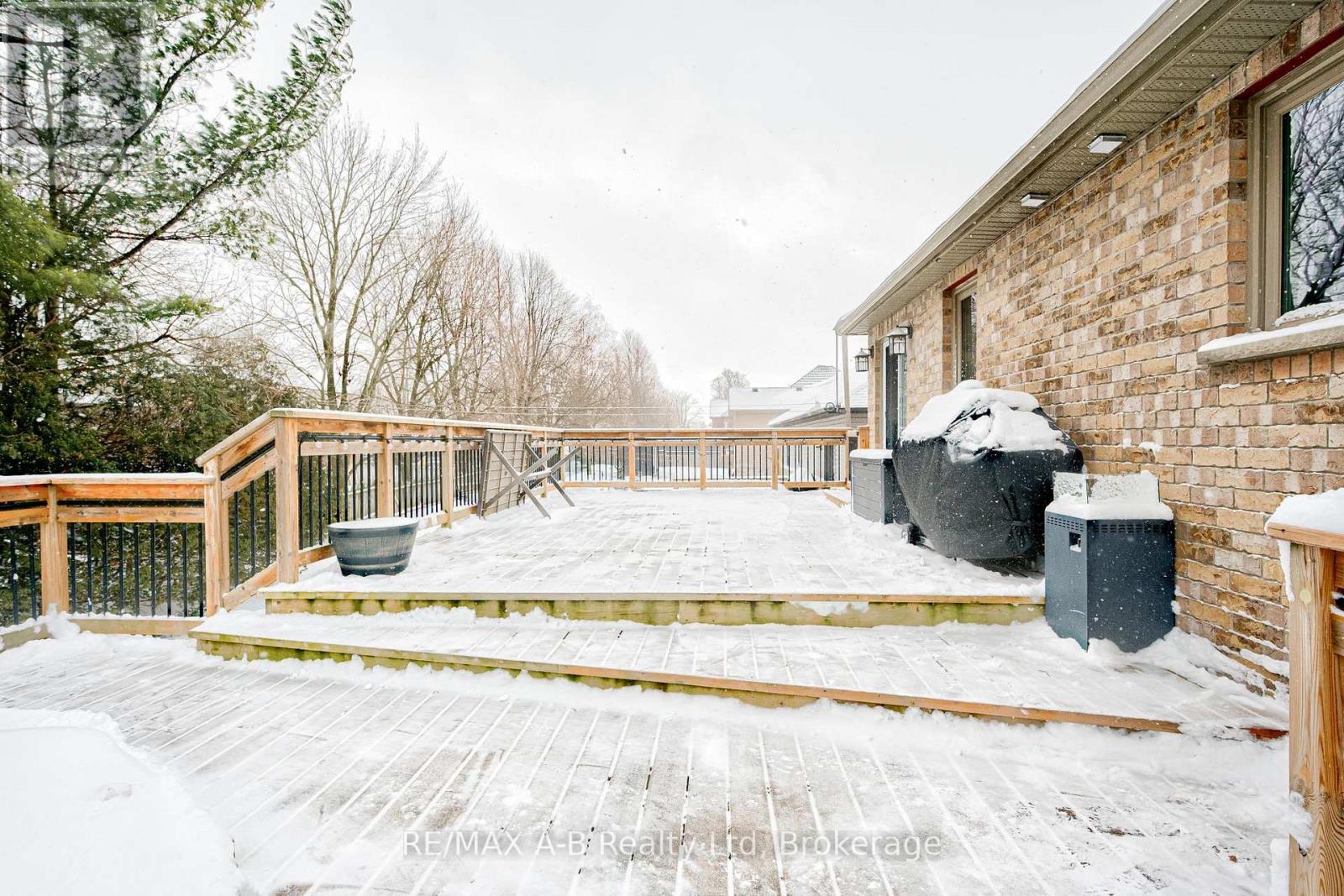 83 Sylvia Street, West Perth (Mitchell), Ontario  N0K 1N0 - Photo 43 - X12694108