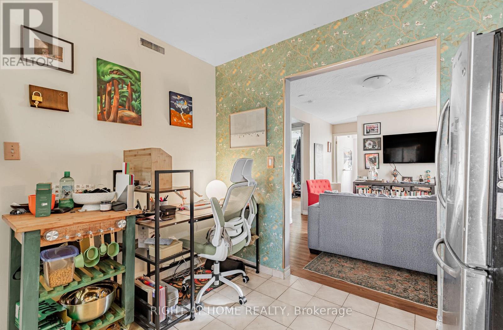 333 Bain Avenue, Toronto, Ontario  M4J 1B9 - Photo 9 - E12574050