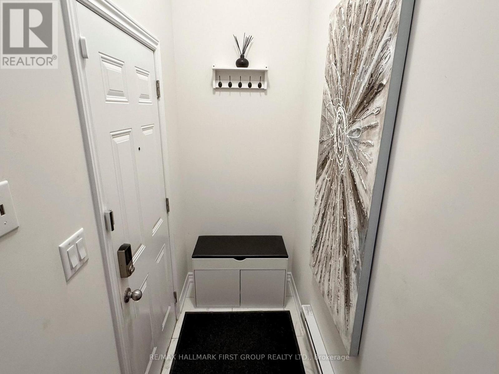 18 Ludlow Drive, Barrie, Ontario  L9J 0L8 - Photo 21 - S12694032