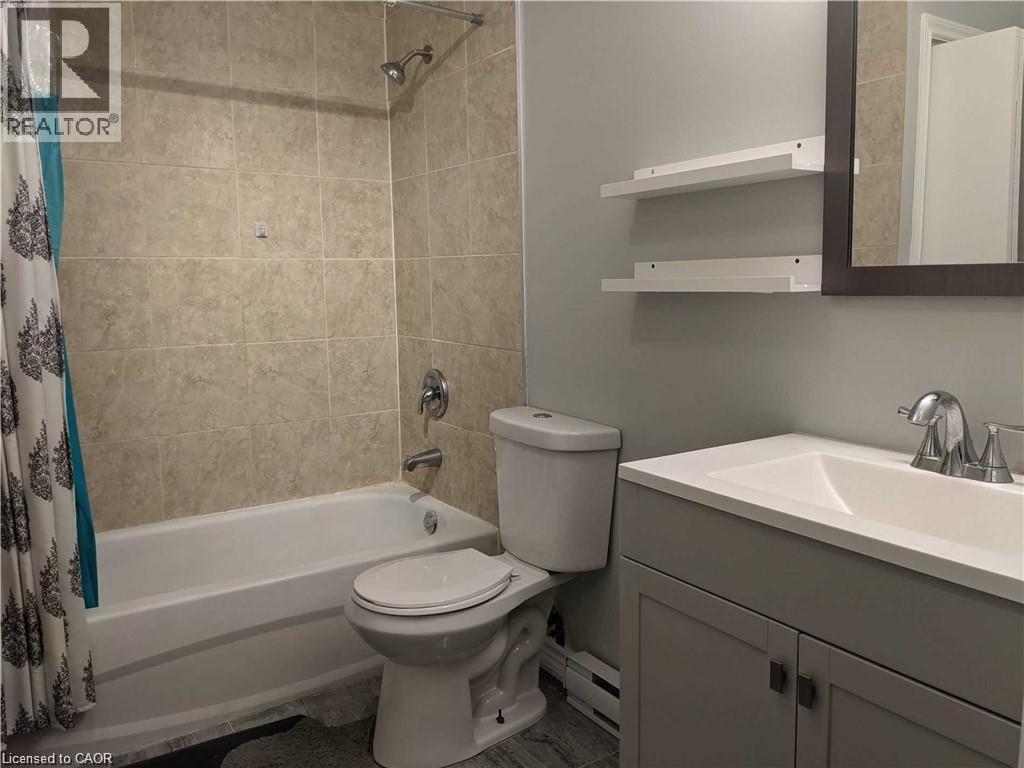 8646 Willoughby Drive Unit# 18, Niagara Falls, Ontario  L2G 6X7 - Photo 4 - 40798405