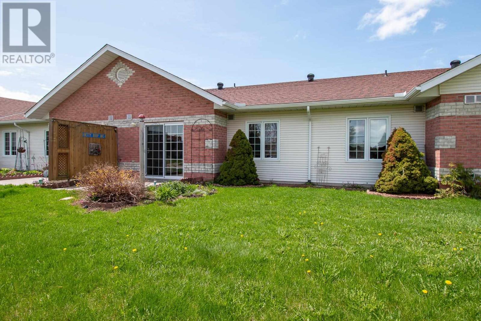 721 Third Line E # #8, Sault Ste. Marie, Ontario  P6B 6K9 - Photo 34 - SM260091