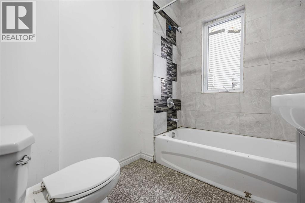 211 George Street, Sarnia, Ontario  N7T 4N8 - Photo 22 - 26001035