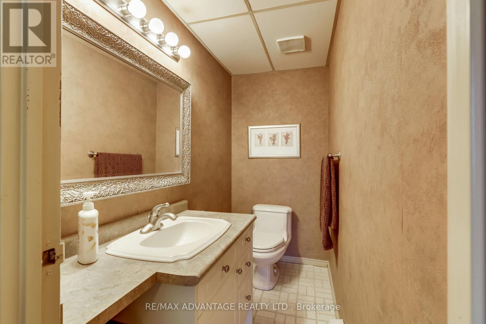 105 - 521 Riverside Drive, London North, Ontario  N6H 5E2 - Photo 27 - X12694094