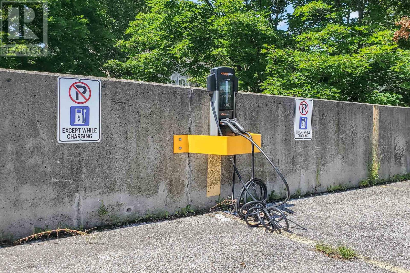 105 - 521 Riverside Drive, London North, Ontario  N6H 5E2 - Photo 34 - X12694094