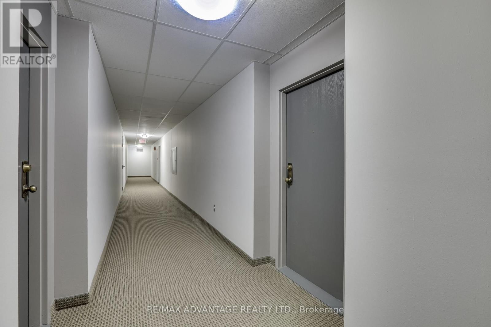 105 - 521 Riverside Drive, London North, Ontario  N6H 5E2 - Photo 4 - X12694094