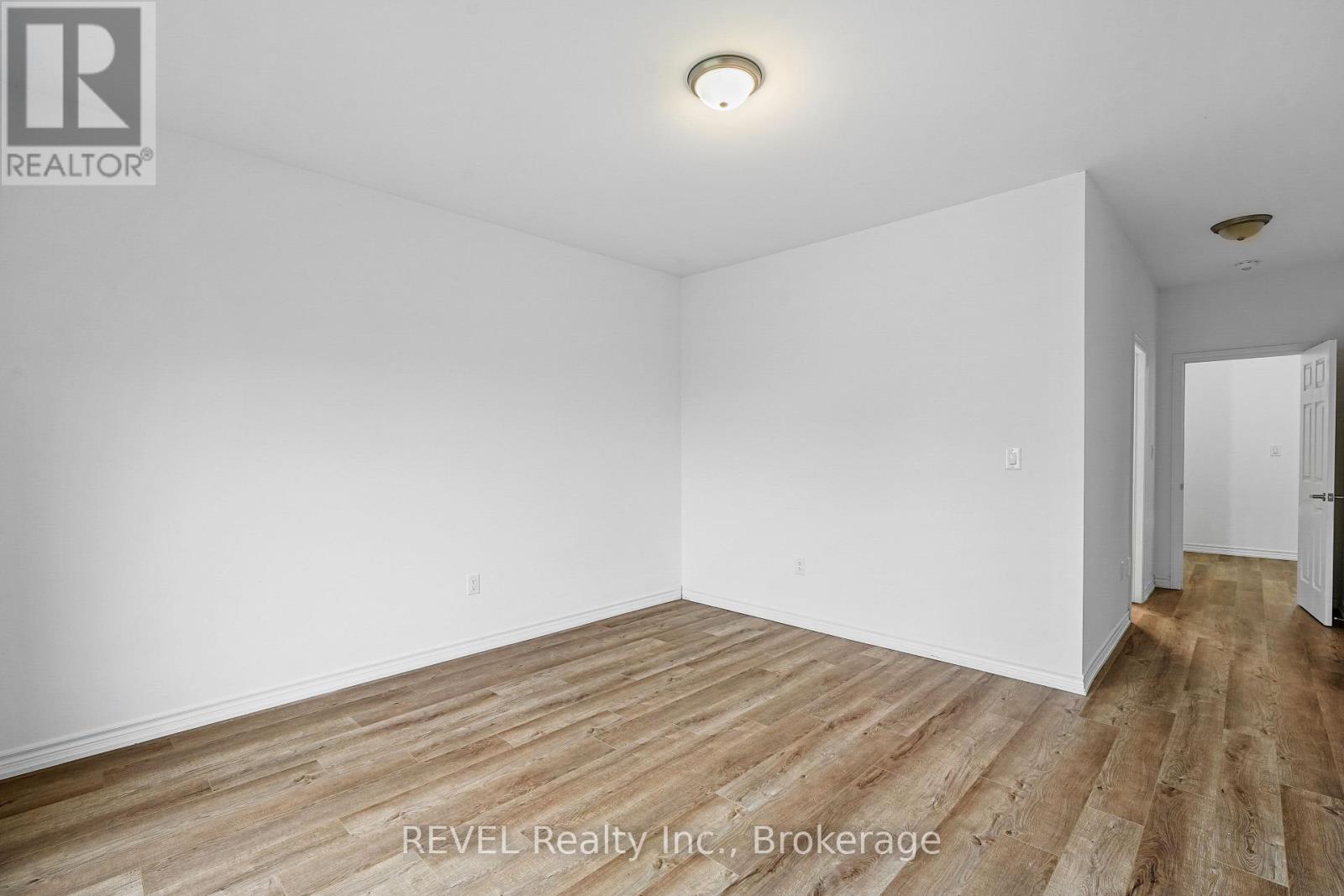 1214 Green Acres Drive, Fort Erie (Crescent Park), Ontario  L2A 5P2 - Photo 30 - X12694050