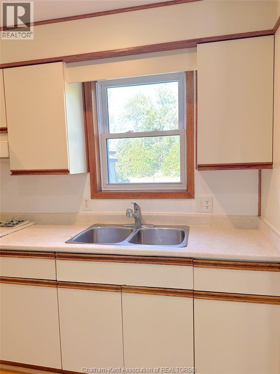 8459 Middle Line, Charing Cross, Ontario  N0P 1G0 - Photo 11 - 25024821