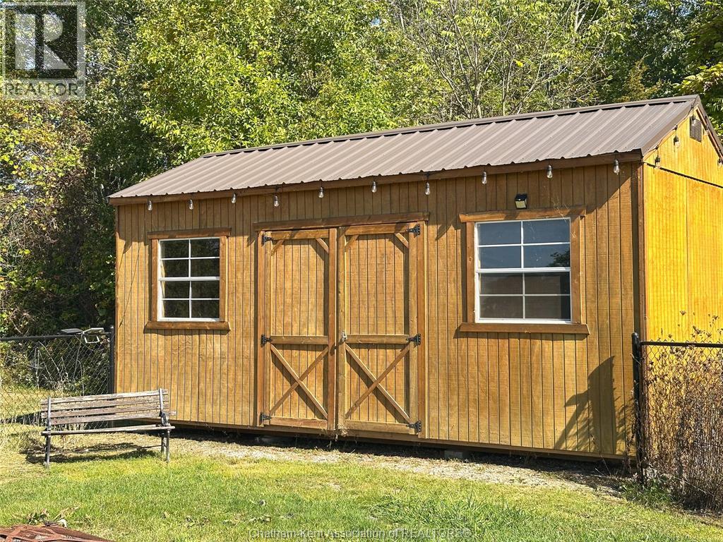 8459 Middle Line, Charing Cross, Ontario  N0P 1G0 - Photo 25 - 25024821