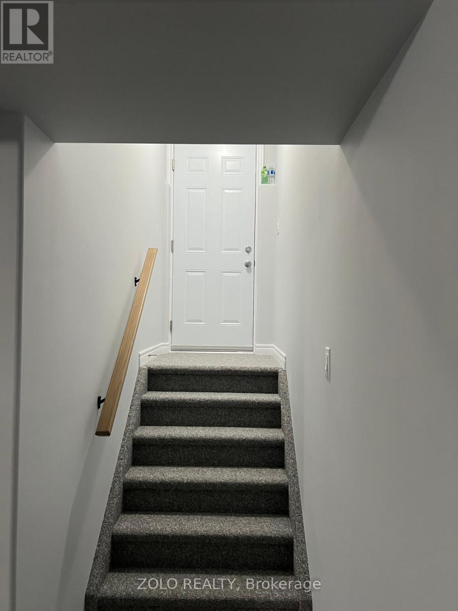 48 York Drive, Peterborough, Ontario  K9K 0H1 - Photo 2 - X12694090