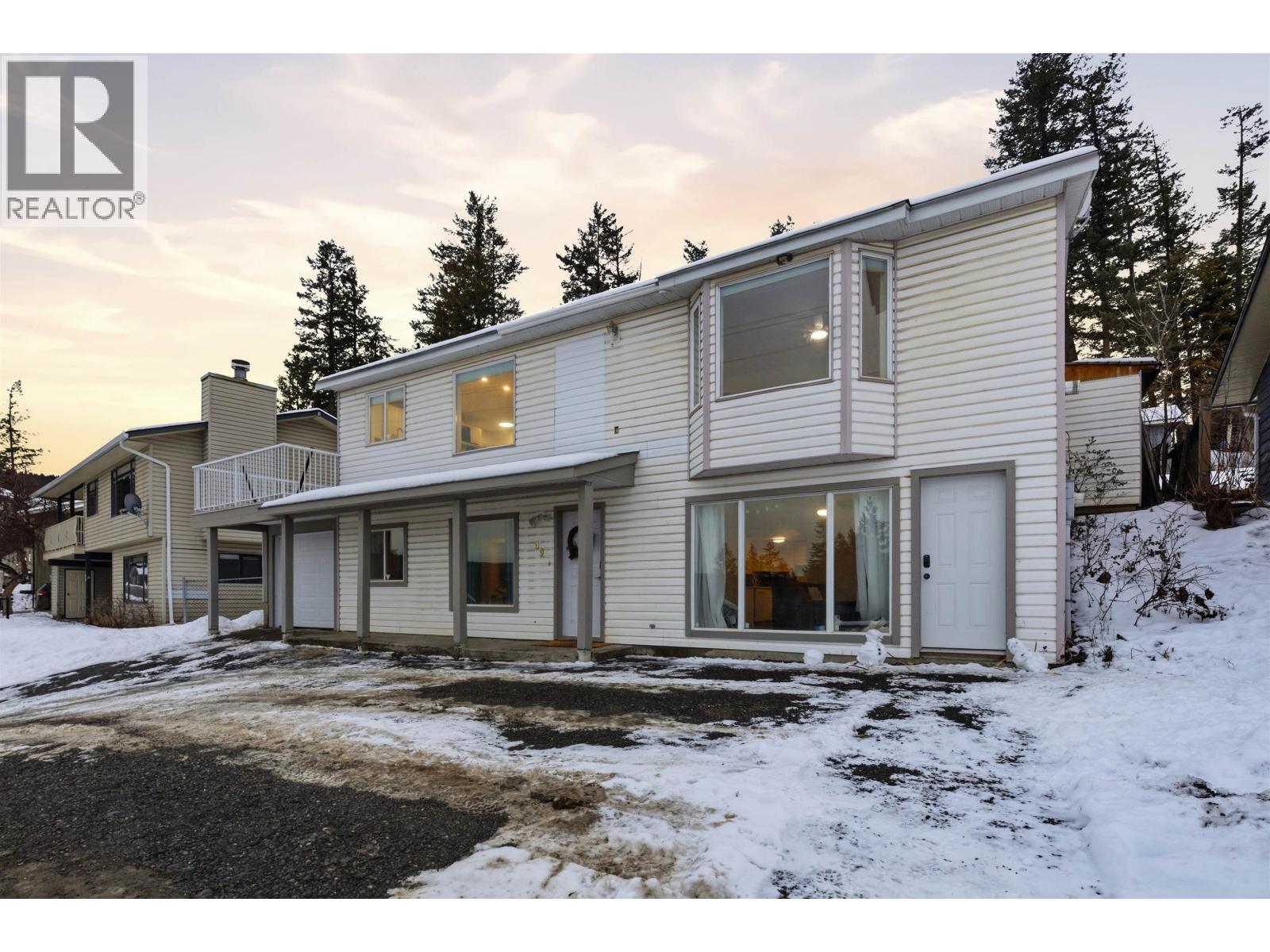 99 Westridge Drive, Williams Lake, British Columbia  V2G 5K3 - Photo 2 - R3078616