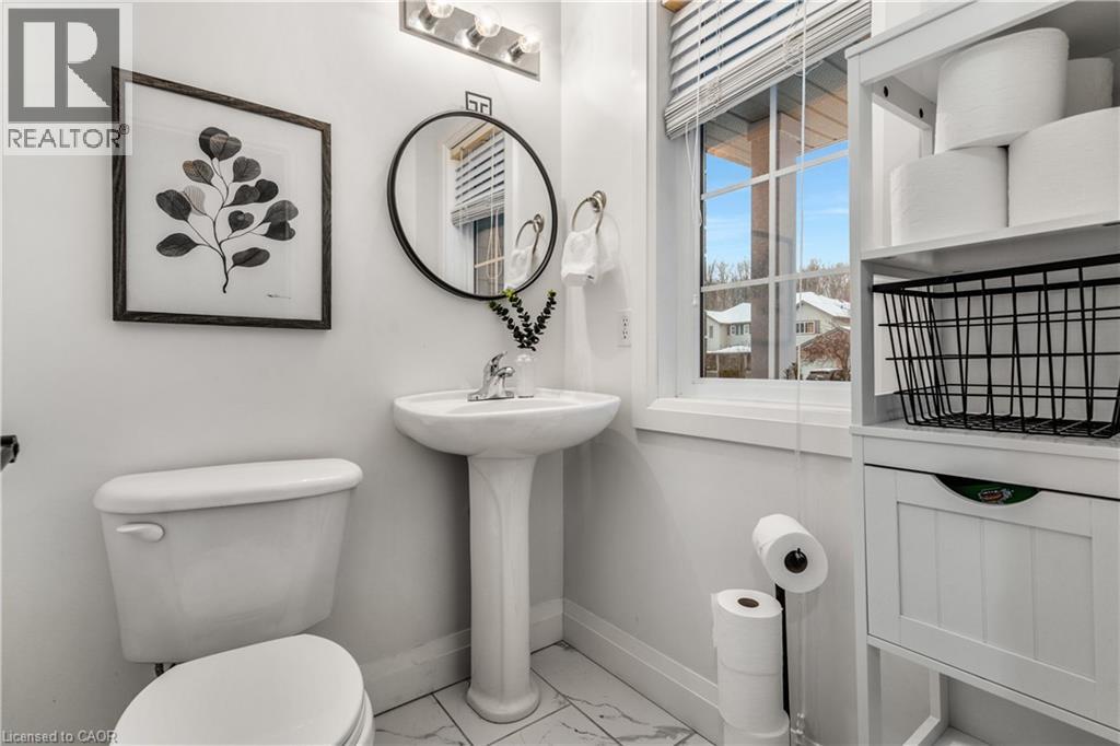 382 Pastern Trail, Waterloo, Ontario  N2K 4K7 - Photo 4 - 40796899