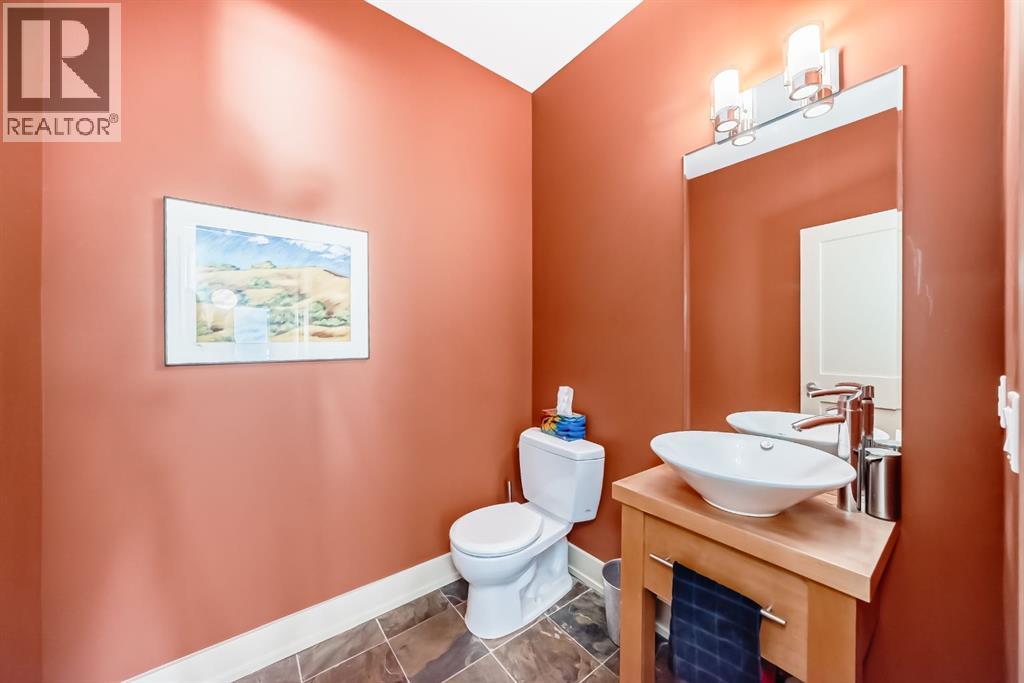 2134 30 Avenue Sw, Calgary, Alberta  T2T 1R4 - Photo 12 - A2278125