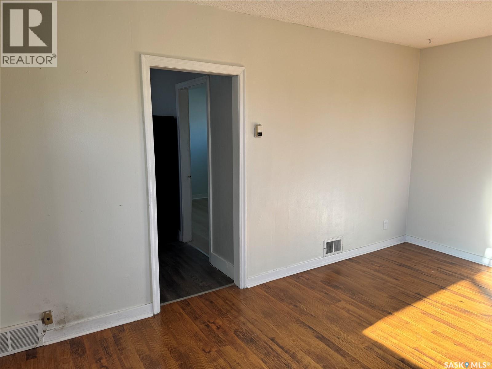 201 Y Avenue S, Saskatoon, Saskatchewan  S7M 3J4 - Photo 10 - SK026774