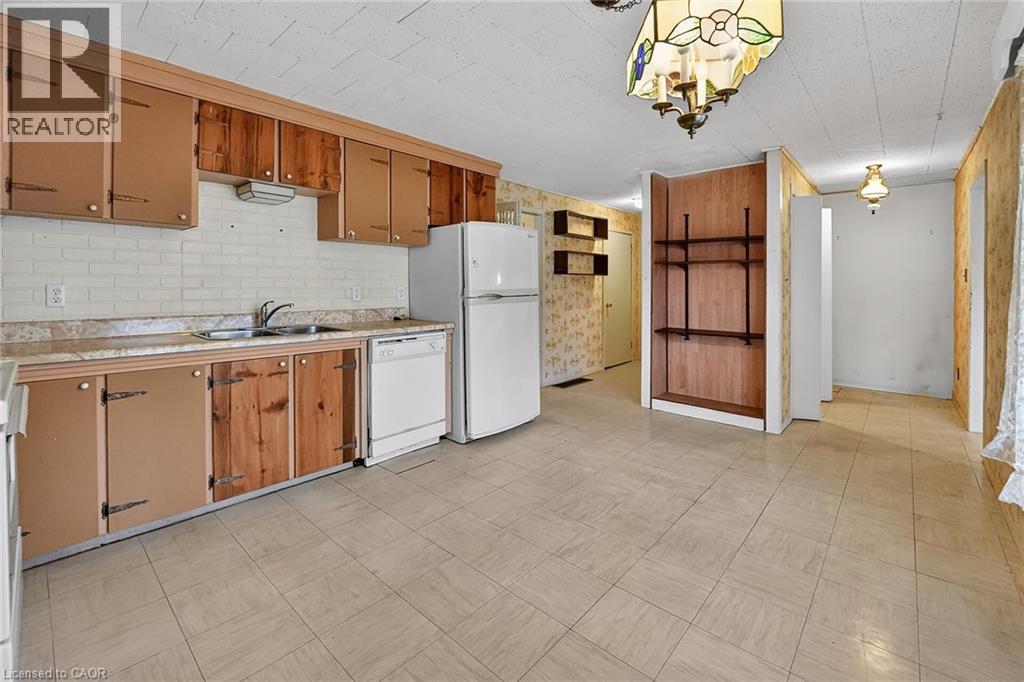 283 Ivon Avenue, Hamilton, Ontario  L8H 5T3 - Photo 10 - 40795376