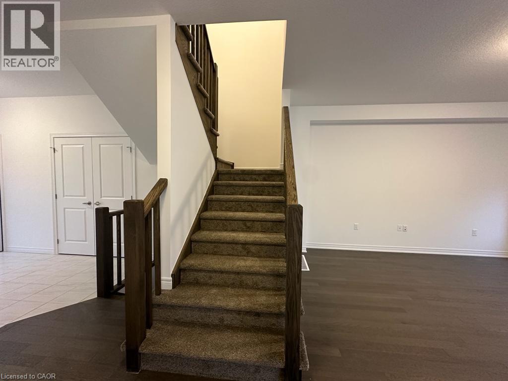 236 Longboat Run, Brantford, Ontario  N3T 0X1 - Photo 4 - 40797960