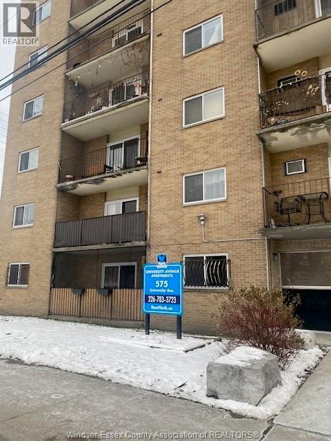 MLS# 26001046: 575 UNIVERSITY West Unit# 505, Windsor, Canada
