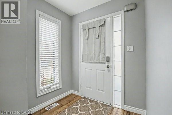 425 Taylor Crescent, Burlington, Ontario  L7L 6J9 - Photo 5 - 40798258