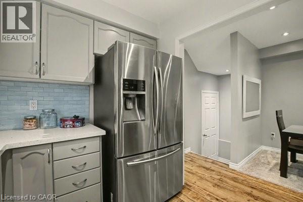 425 Taylor Crescent, Burlington, Ontario  L7L 6J9 - Photo 8 - 40798258