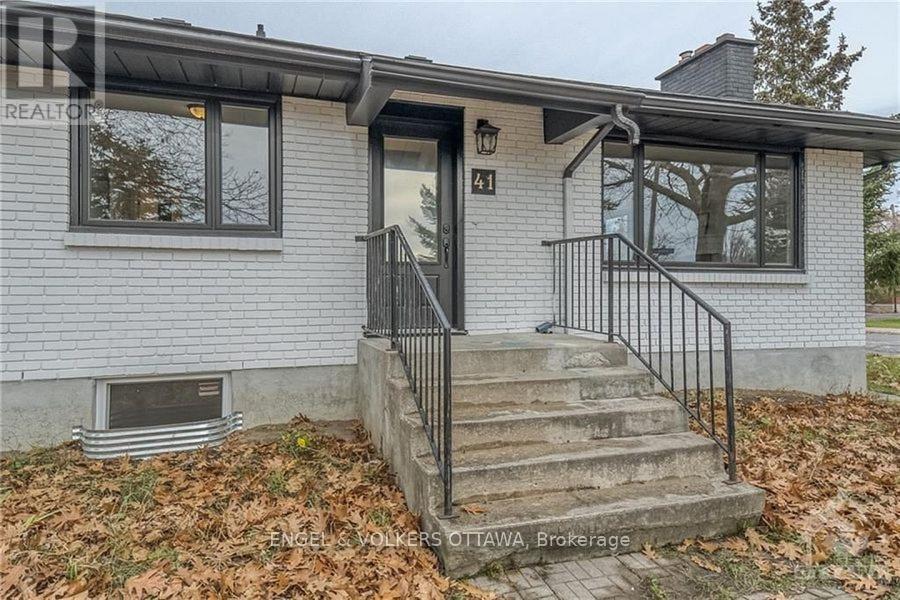 41 Fieldrow Street, Ottawa, Ontario  K2G 2Y6 - Photo 4 - X12614554
