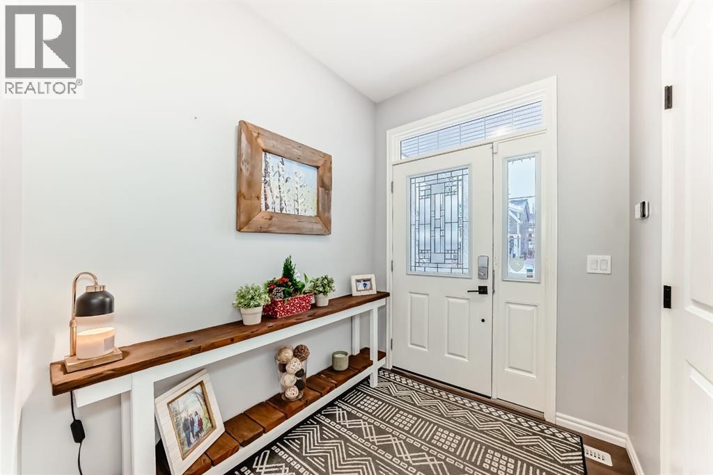 570 River Heights Crescent, Cochrane, Alberta  T4C 0T8 - Photo 6 - A2275310