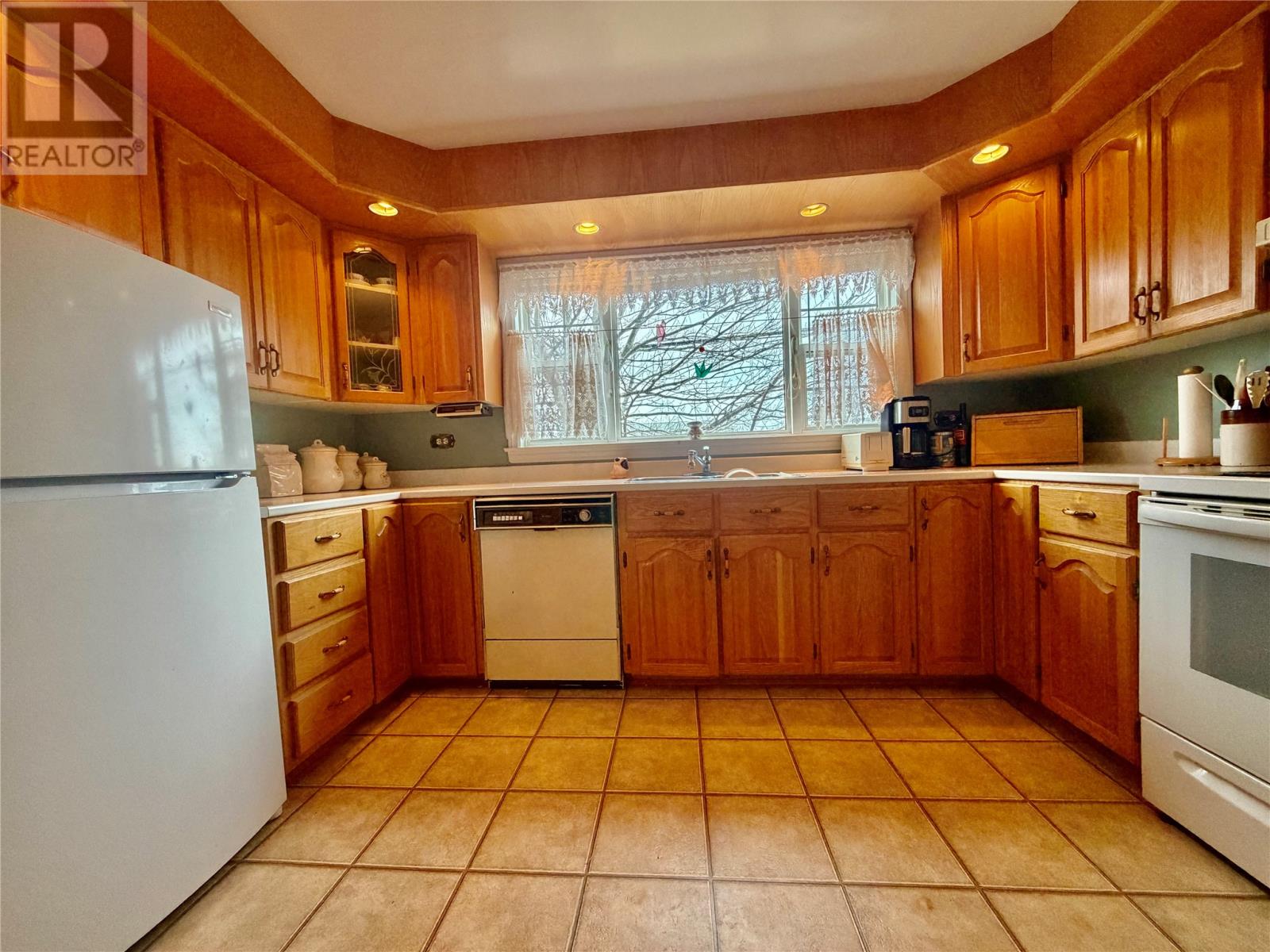 9 Elizabeth Avenue, Grand Bank, Newfoundland & Labrador  A0E 1W0 - Photo 7 - 1293728