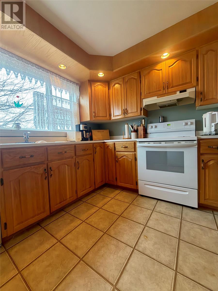 9 Elizabeth Avenue, Grand Bank, Newfoundland & Labrador  A0E 1W0 - Photo 8 - 1293728