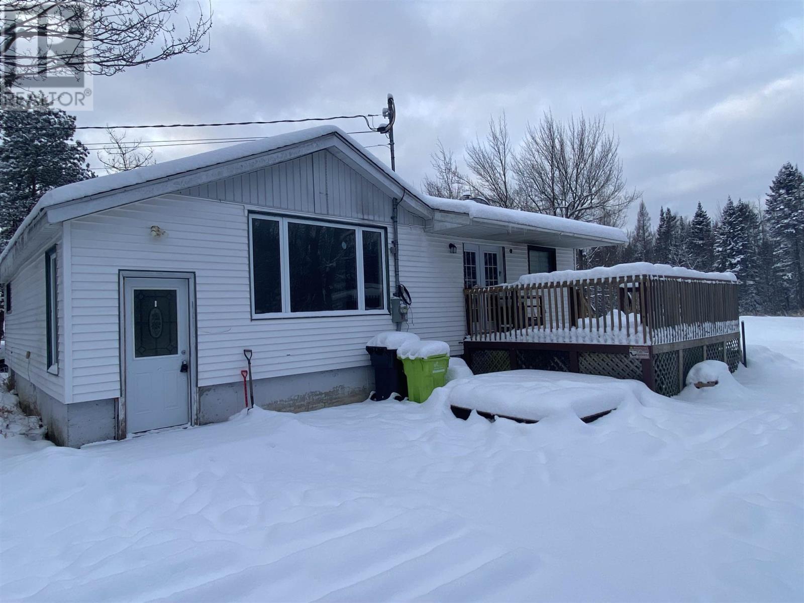 61 Victoria St, Sault Ste. Marie, Ontario P6A 5K6 - Photo 1 - SM253351