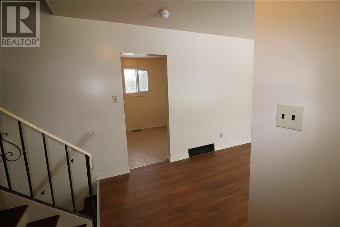 1548 Briar Avenue, Greater Sudbury, Ontario  P3A 4J1 - Photo 3 - 2126077