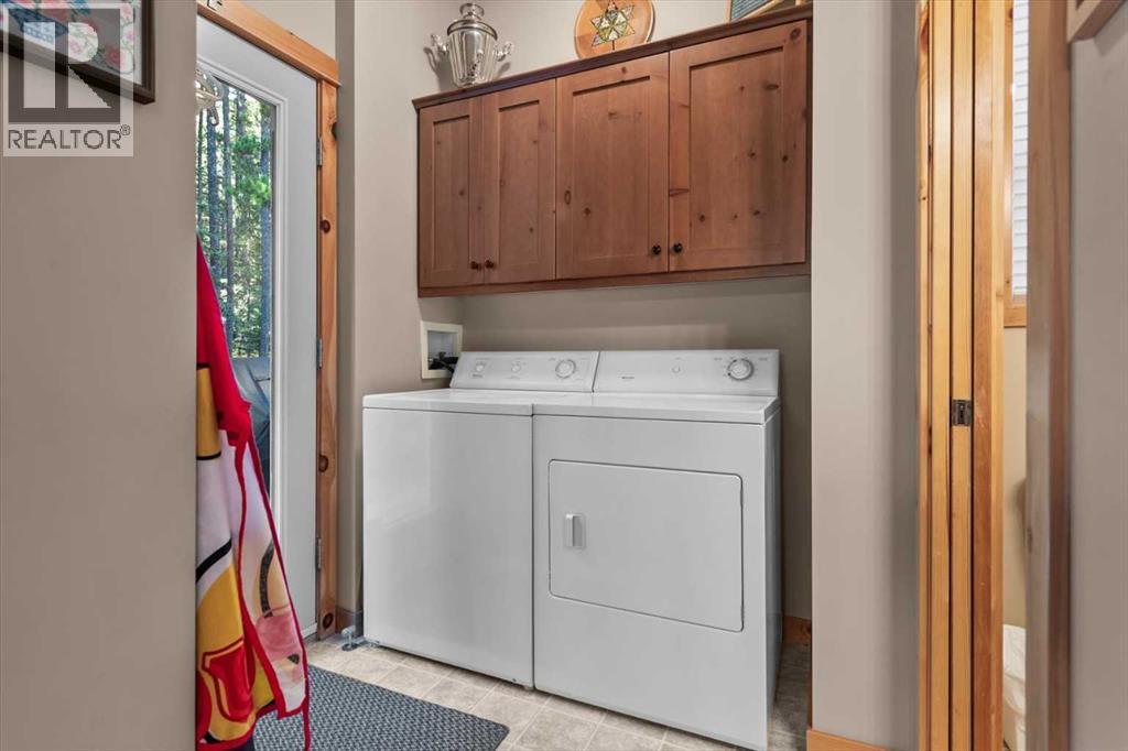 1073 Wilson Way, Canmore, Alberta  T1W 3C5 - Photo 20 - A2265573