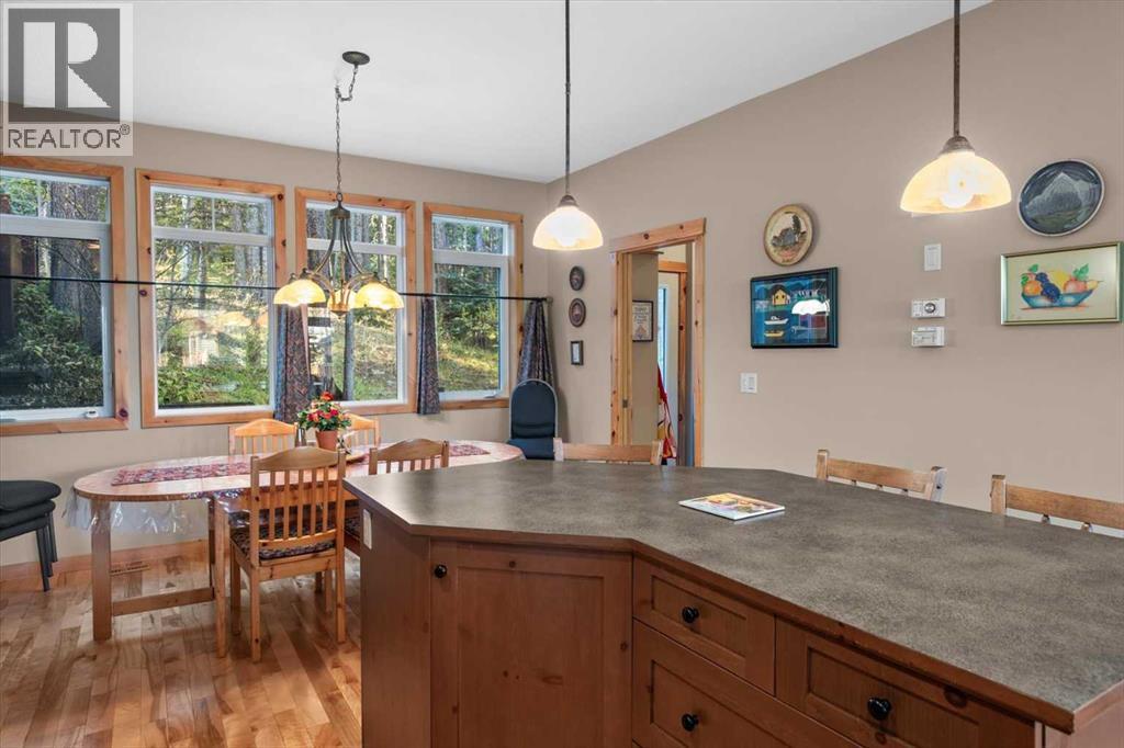 1073 Wilson Way, Canmore, Alberta  T1W 3C5 - Photo 16 - A2265573