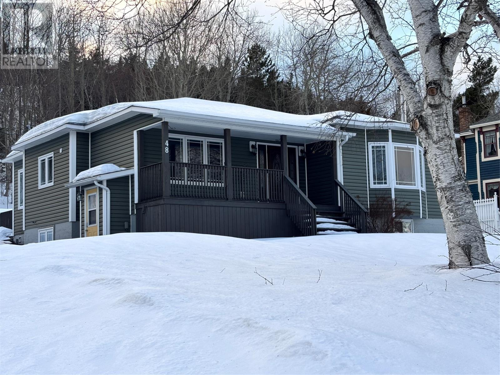 48 Memorial Drive, Clarenville, Newfoundland & Labrador  A5A 1N3 - Photo 1 - 1293600