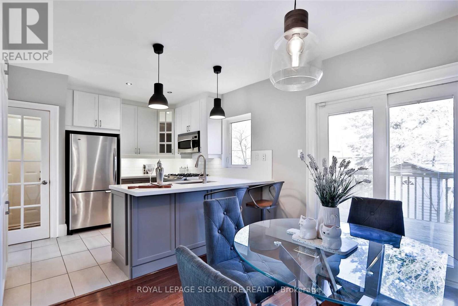 372 Roehampton Avenue, Toronto, Ontario  M4P 1S4 - Photo 15 - C12520460