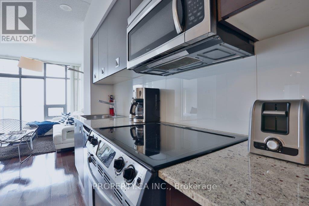 3105 - 33 Charles Street E, Toronto, Ontario  M4Y 1R9 - Photo 16 - C12693256