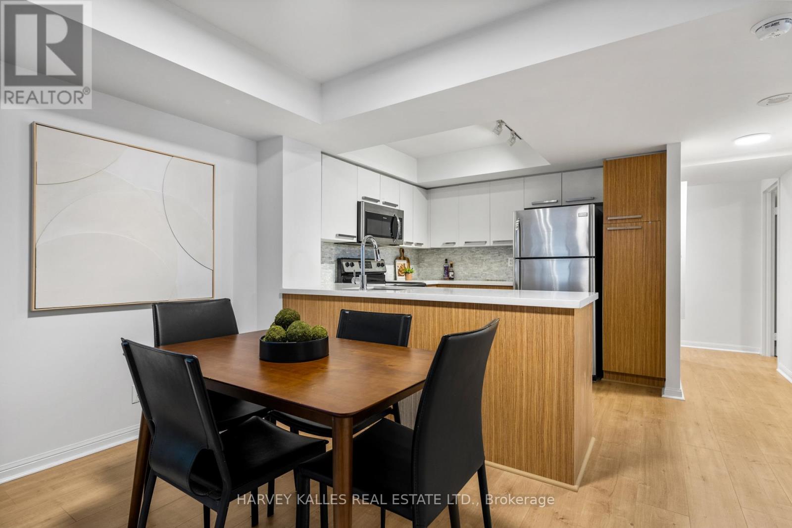 618 - 11 St Joseph Street, Toronto, Ontario  M4Y 3G4 - Photo 14 - C12693602