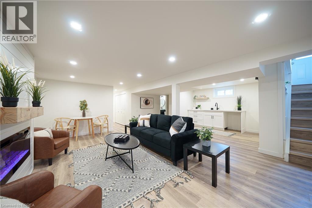 37 Rowanwood Avenue, Brantford, Ontario  N3S 7C1 - Photo 21 - 40796589