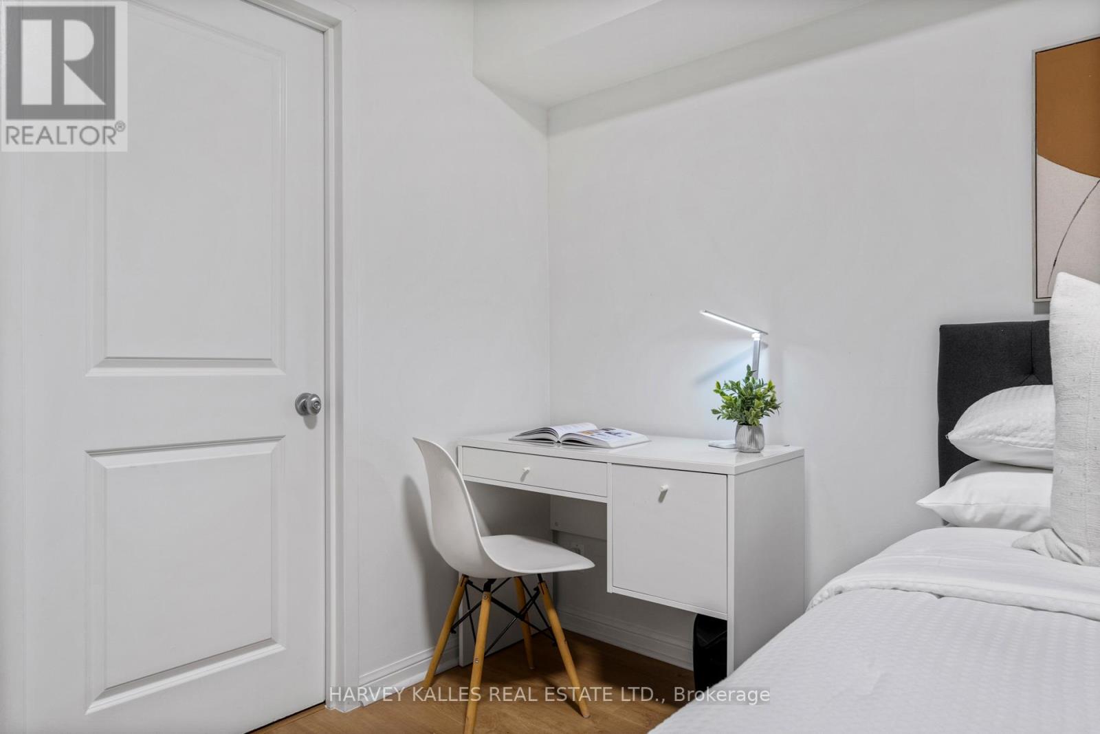 618 - 11 St Joseph Street, Toronto, Ontario  M4Y 3G4 - Photo 21 - C12693602