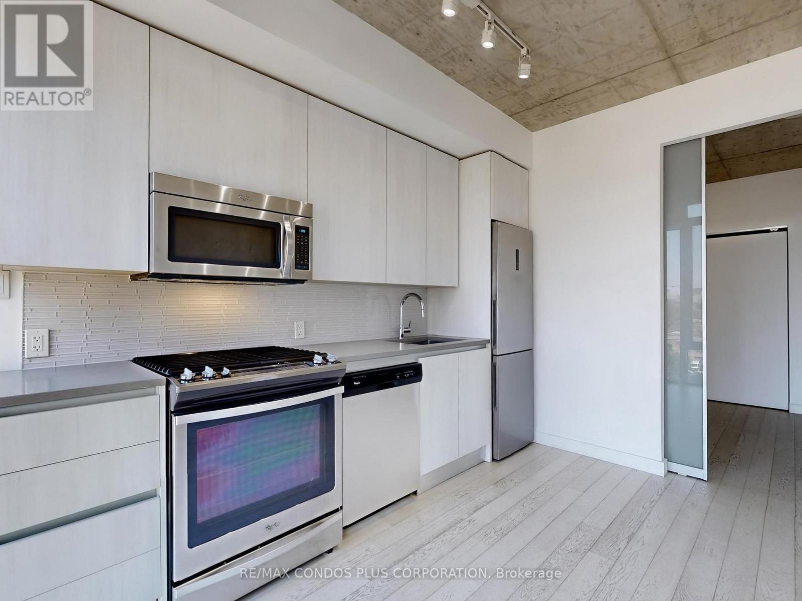 705 - 111 Bathurst Street, Toronto, Ontario  M5V 0M9 - Photo 21 - C12694142