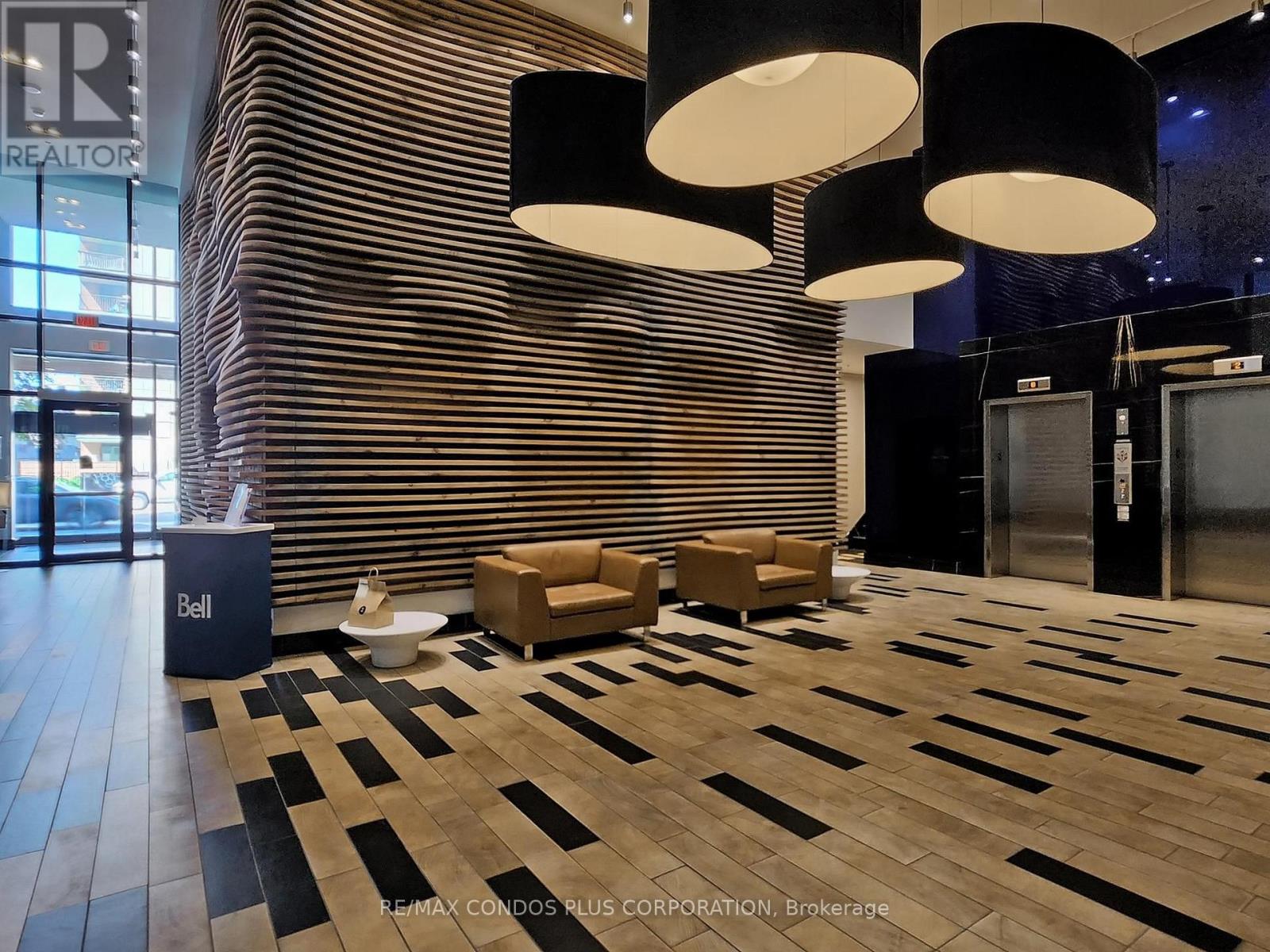 705 - 111 Bathurst Street, Toronto, Ontario  M5V 0M9 - Photo 8 - C12694142