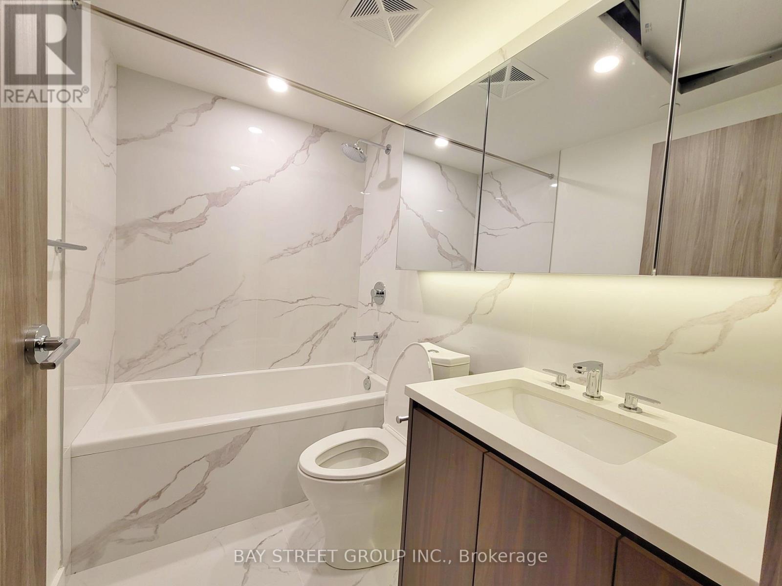 905 - 1 Concord Cityplace Way, Toronto, Ontario  M5V 0X3 - Photo 10 - C12694182