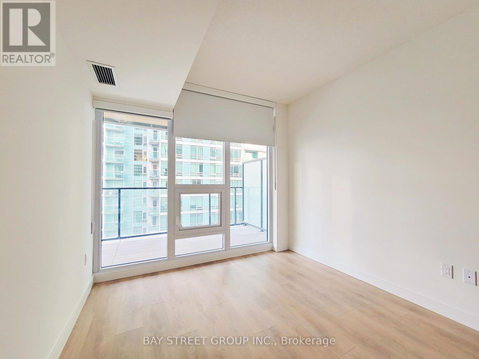 905 - 1 Concord Cityplace Way, Toronto, Ontario  M5V 0X3 - Photo 11 - C12694182