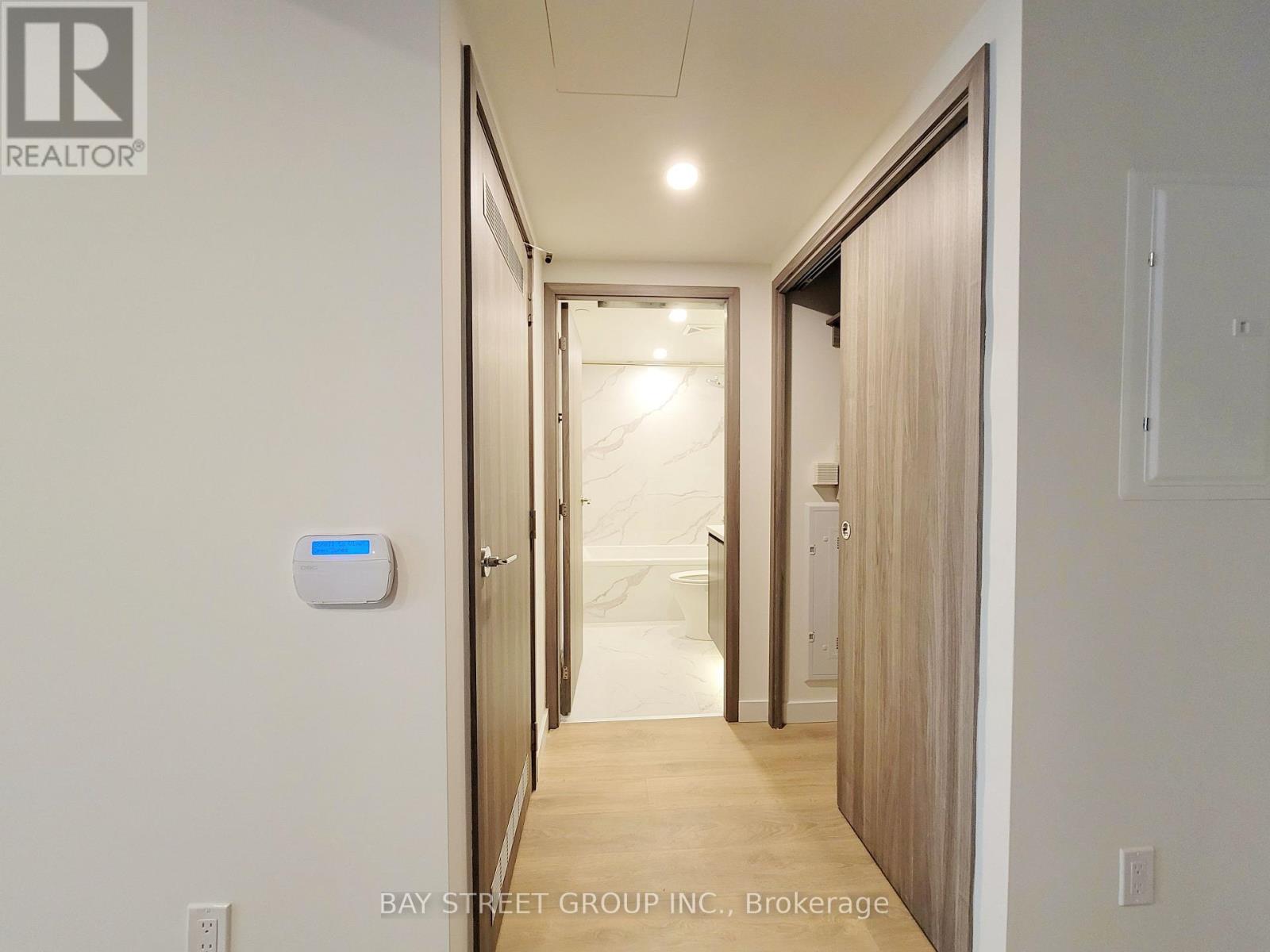 905 - 1 Concord Cityplace Way, Toronto, Ontario  M5V 0X3 - Photo 9 - C12694182