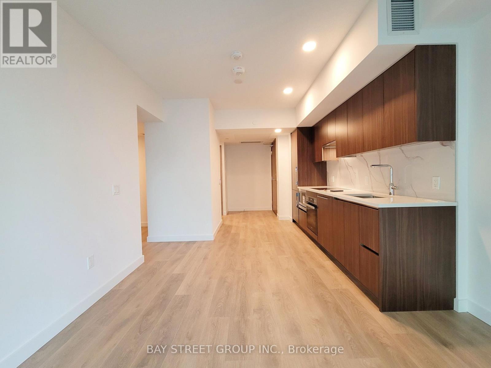 905 - 1 Concord Cityplace Way, Toronto, Ontario  M5V 0X3 - Photo 6 - C12694182
