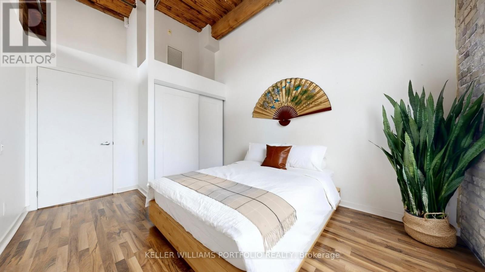 401 - 736 Dundas Street E, Toronto, Ontario  M5A 2C5 - Photo 19 - C12694264