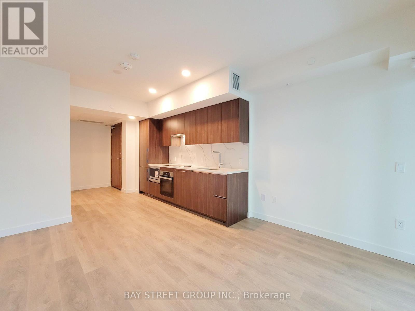 905 - 1 Concord Cityplace Way, Toronto, Ontario  M5V 0X3 - Photo 7 - C12694182