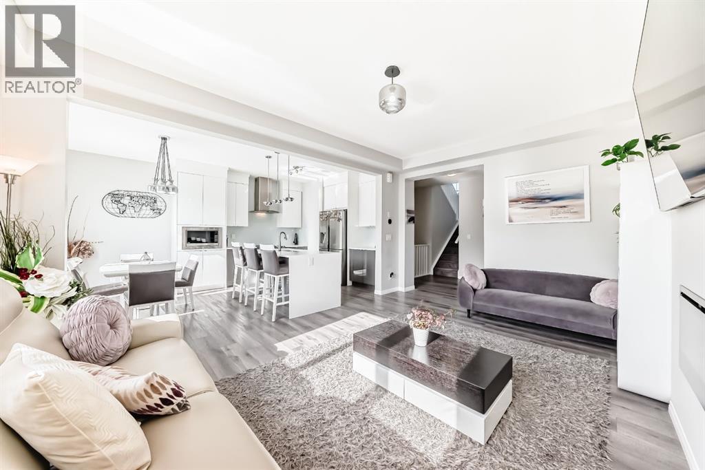 127 Carrington Crescent Nw, Calgary, Alberta  T3P 1R2 - Photo 8 - A2276277