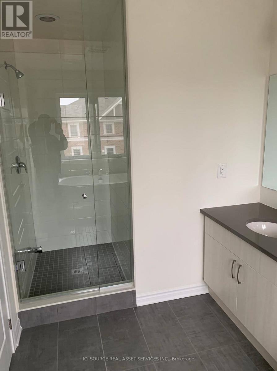 1 - 67 Fiesta Way, Whitby, Ontario  L1P 1Y5 - Photo 4 - E12665062