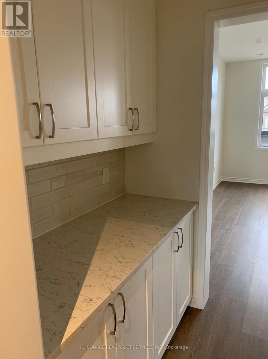 1 - 67 Fiesta Way, Whitby, Ontario  L1P 1Y5 - Photo 5 - E12665062