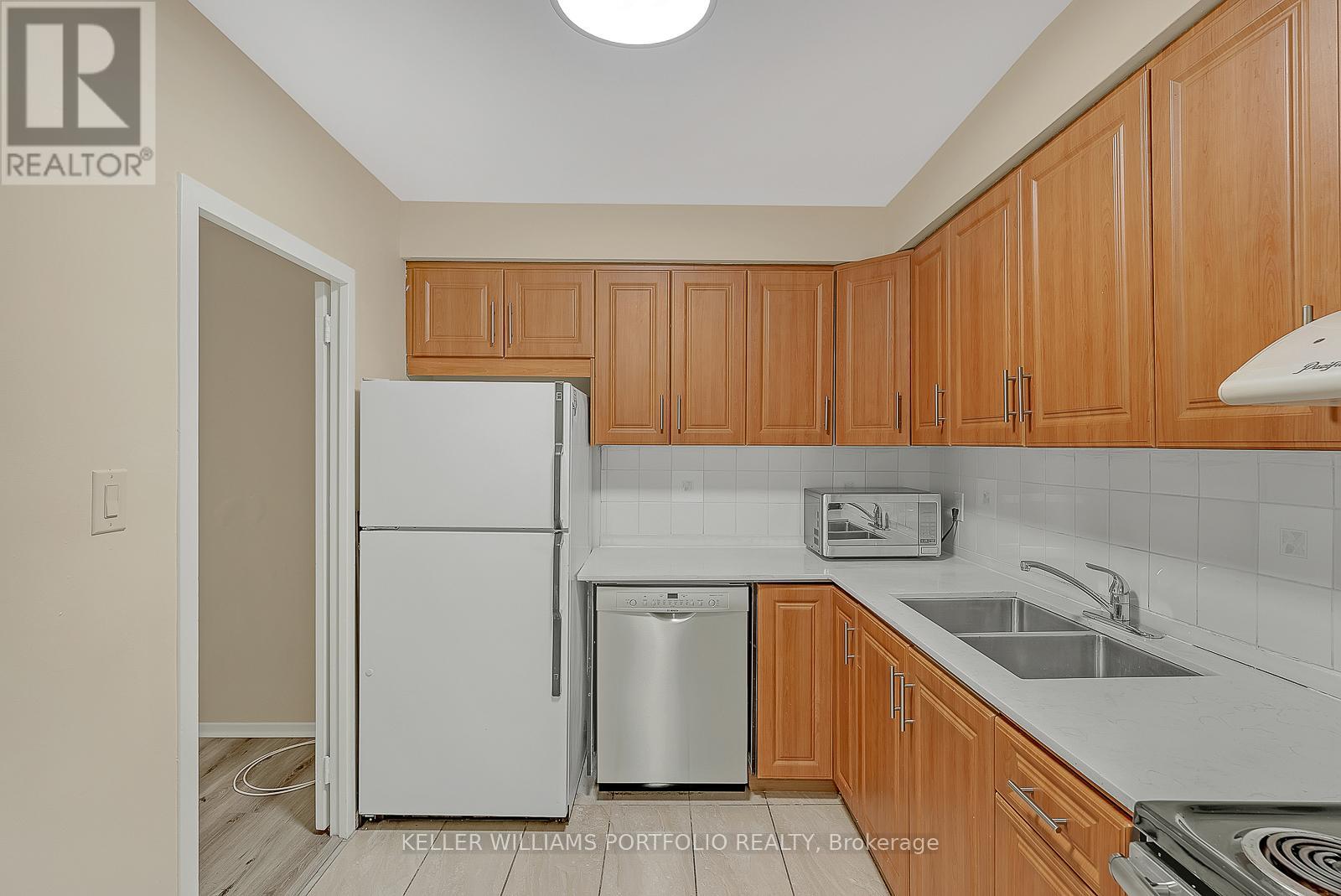 204 - 825 Kennedy Road, Toronto, Ontario  M1K 2E6 - Photo 10 - E12694278