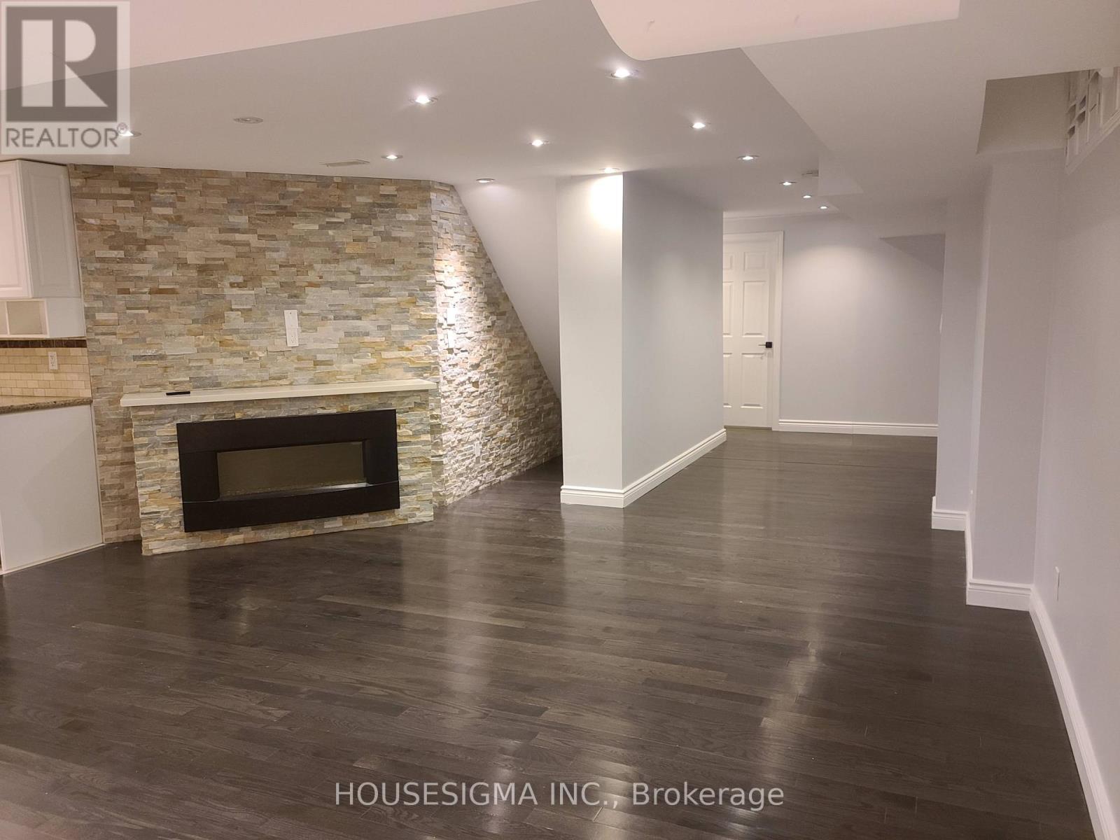 Lower - 48 Linacre Drive, Richmond Hill, Ontario  L4E 0W2 - Photo 10 - N12694158