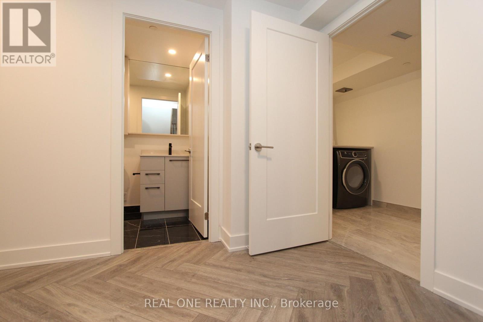 122w - 8 Cedarland Drive, Markham, Ontario  L6G 0H4 - Photo 13 - N12693616